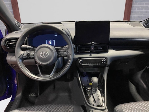 Vehicle image 6 Vehicle image 6