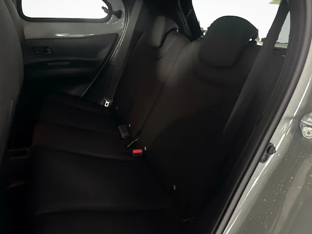 Toyota Aygo X 1.5 VVT-i HSD Trend