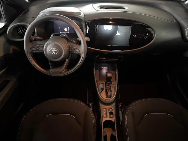 Toyota Aygo X 1.5 VVT-i HSD Trend