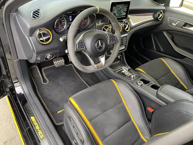 Mercedes-Benz A 45 AMG 4m