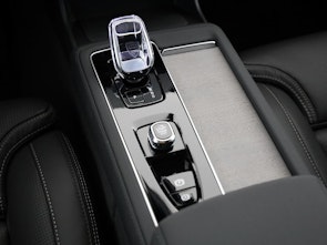 image du véhicule VOLVO XC90 2.0 T8 TE Ultra Dark eAWD