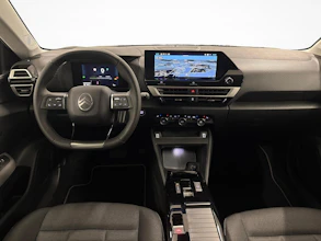 https://vehicle.imgix.net/4193525/db6f3263-5284-4236-b409-776f0f1c25f7.jpg