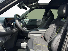 https://vehicle.imgix.net/4193548/261dd683-7d13-4411-a188-95d77e273fc7.jpg