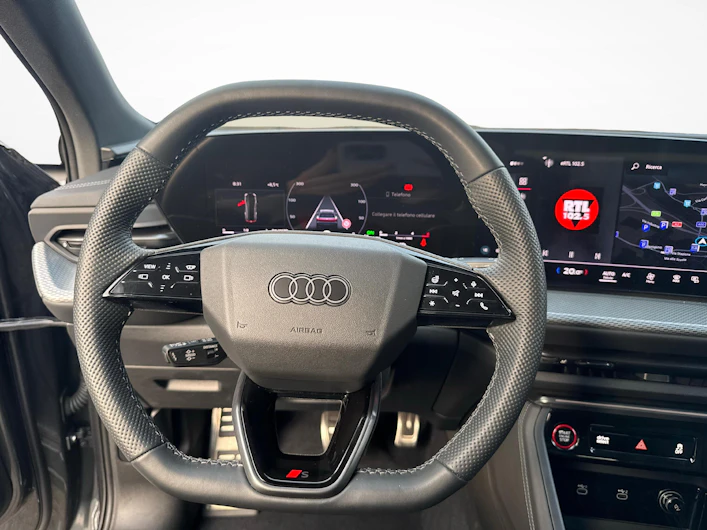 immagine del veicolo AUDI Q5