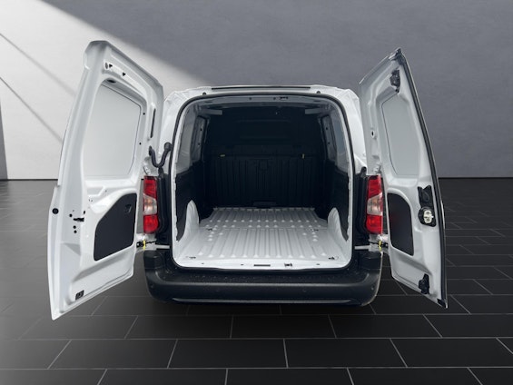 Vehicle image 7 Vehicle image 7