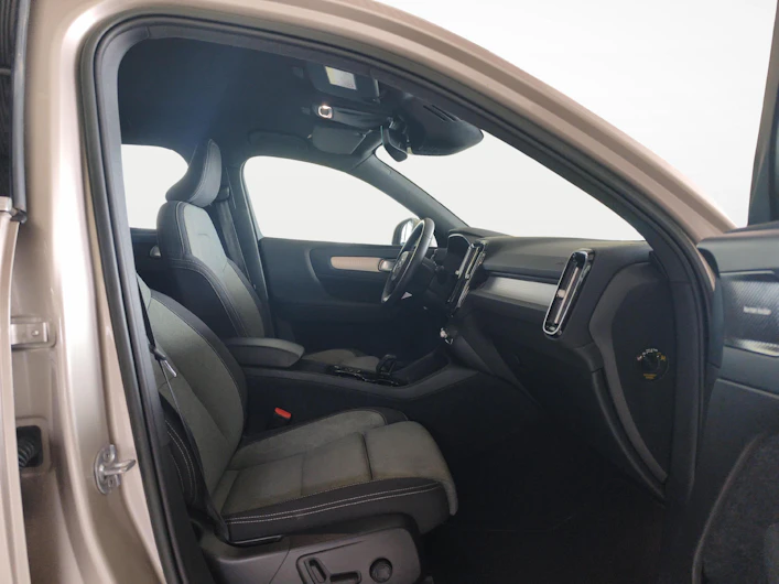 Fahrzeugbild VOLVO XC40