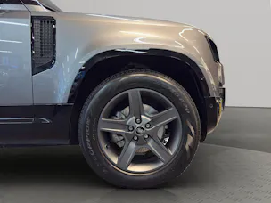 Land Rover Defender 110 3.0 D I6 X-Dynamic SE