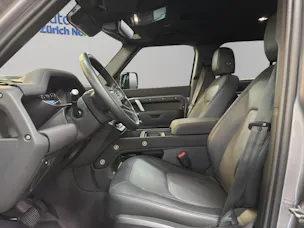 Land Rover Defender 110 3.0 D I6 X-Dynamic SE