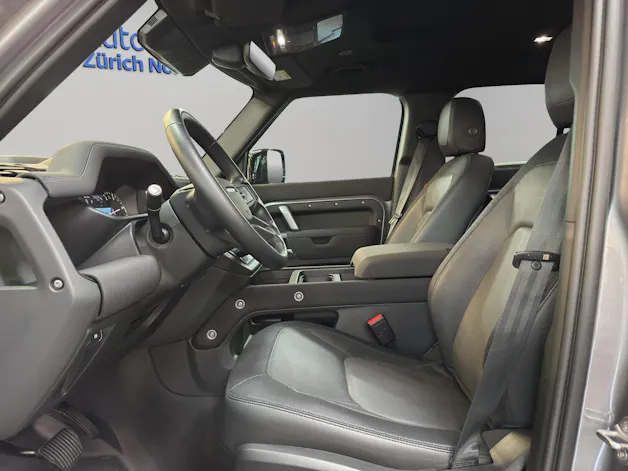 Land Rover Defender 110 3.0 D I6 X-Dynamic SE