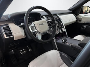 Vehicle image LAND ROVER Discovery 3.0 D I6 250 R-Dynamic HSE