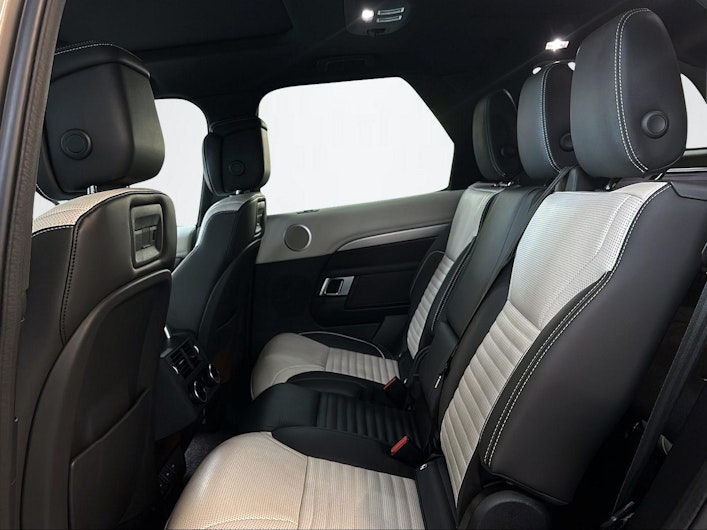 Vehicle image LAND ROVER DISCOVERY