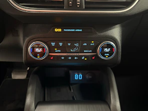 Fahrzeugbild FORD Focus 1.0i EcoB 125 Cool & Connect