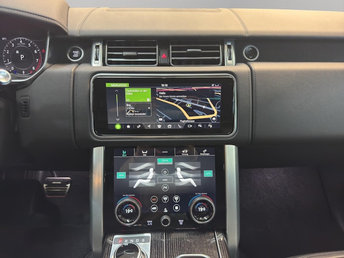 Vehicle image LAND ROVER RANGE ROVER