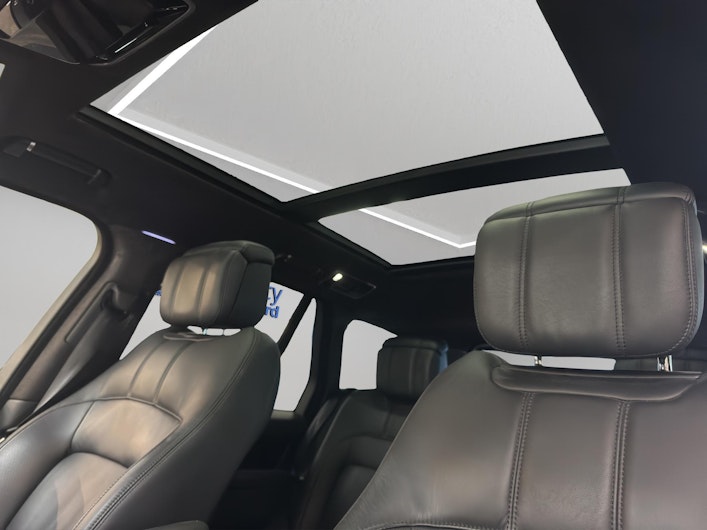 Vehicle image LAND ROVER RANGE ROVER