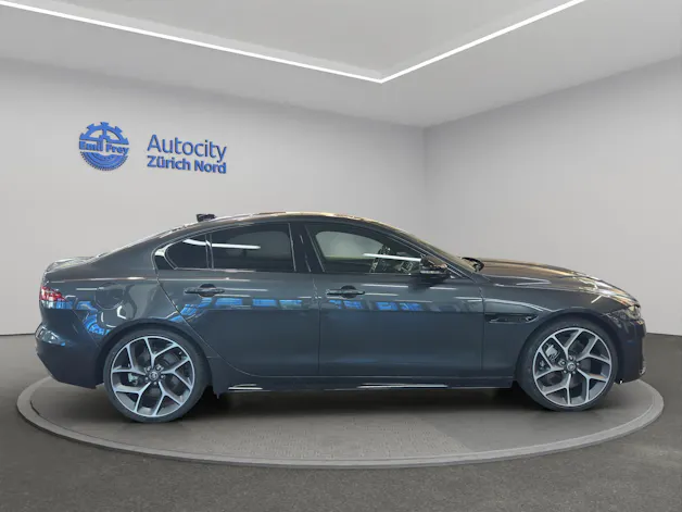 Jaguar XE 2.0 T 300 Sport AWD