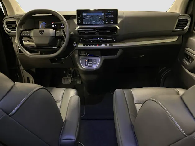 Peugeot Traveller Standard Business VIP 2.0 BlueHDi