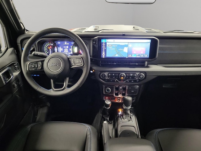 Vehicle image JEEP WRANGLER