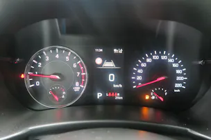 Suzuki Swift 1.2 Sakura Top Hybrid