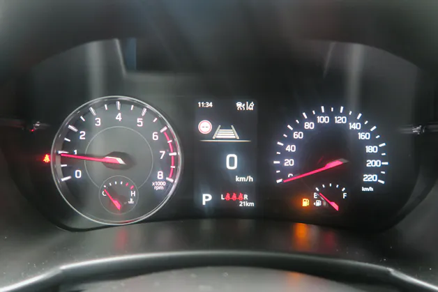 Suzuki Swift 1.2 Sakura Top Hybrid