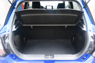 Suzuki Swift 1.2 Sakura Top Hybrid