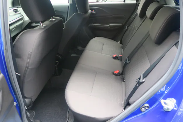Suzuki Swift 1.2 Sakura Top Hybrid
