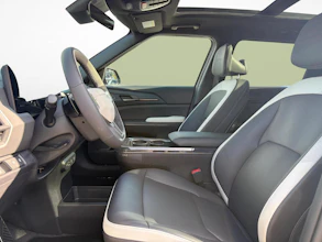 https://vehicle.imgix.net/4193683/b332e36a-358b-48ef-8aa5-e3b87820cece.jpg