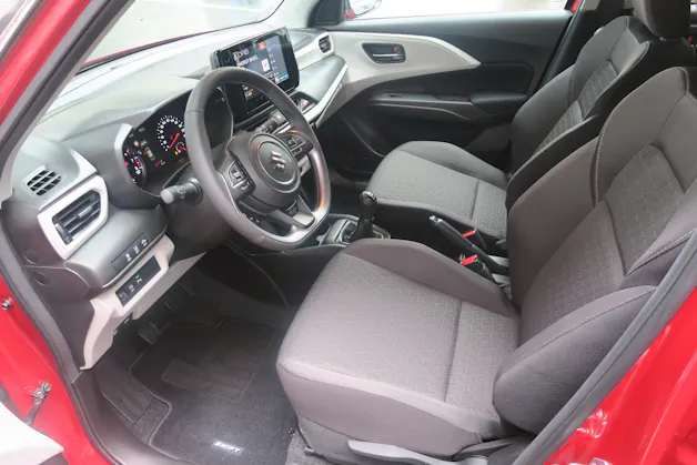 Suzuki Swift 1.2 Sakura Hybrid 4x4