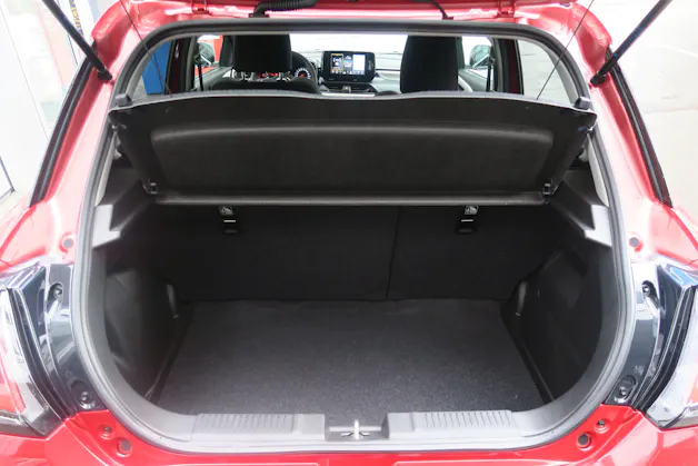 Suzuki Swift 1.2 Sakura Hybrid 4x4