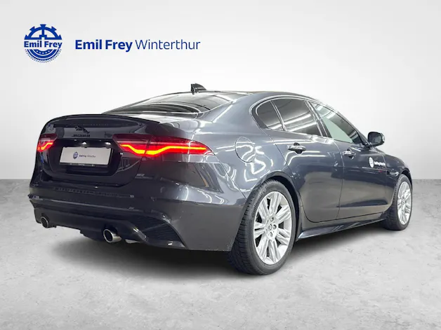 Jaguar XE 2.0 T 300 Sport AWD