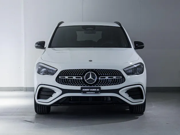 Mercedes-Benz GLA 200 Night Star
