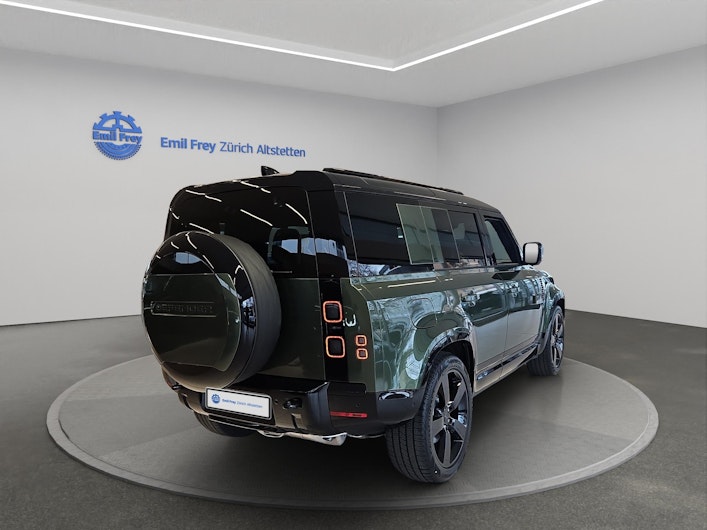 Vehicle image LAND ROVER DEFENDER