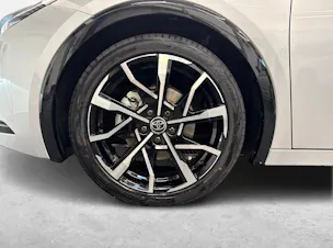 Toyota Prius 2.0 Plug-In-Hybrid Style