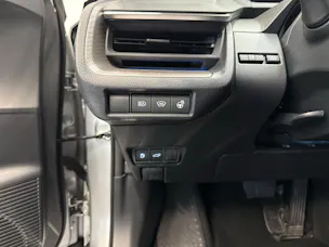 Toyota Prius 2.0 Plug-In-Hybrid Style