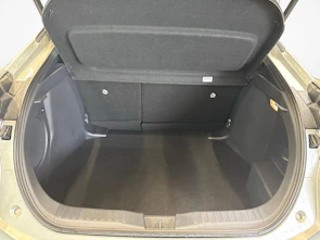 Fahrzeugbild TOYOTA C-HR 2.0 HEV Style 4x4