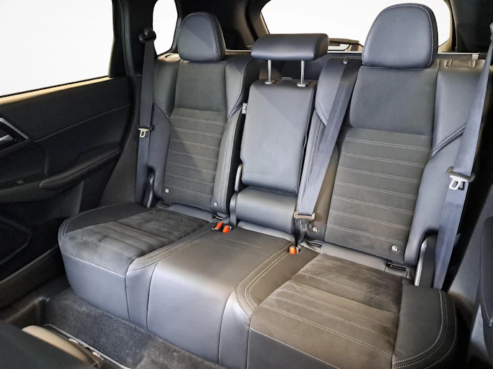 Fahrzeugbild MITSUBISHI OUTLANDER