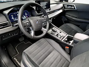 Mitsubishi Outlander 2.4 PHEV Invite 4x4