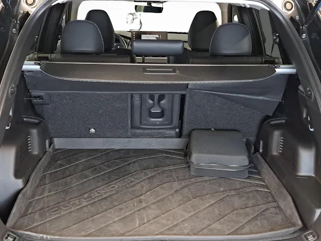 Mitsubishi Outlander 2.4 PHEV Invite 4x4