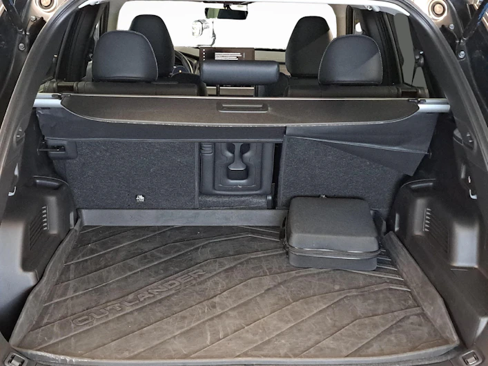 Fahrzeugbild MITSUBISHI OUTLANDER