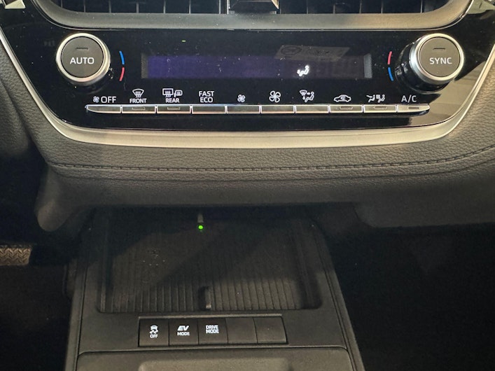 Vehicle image TOYOTA COROLLA CROSS