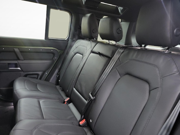 immagine del veicolo LAND ROVER DEFENDER