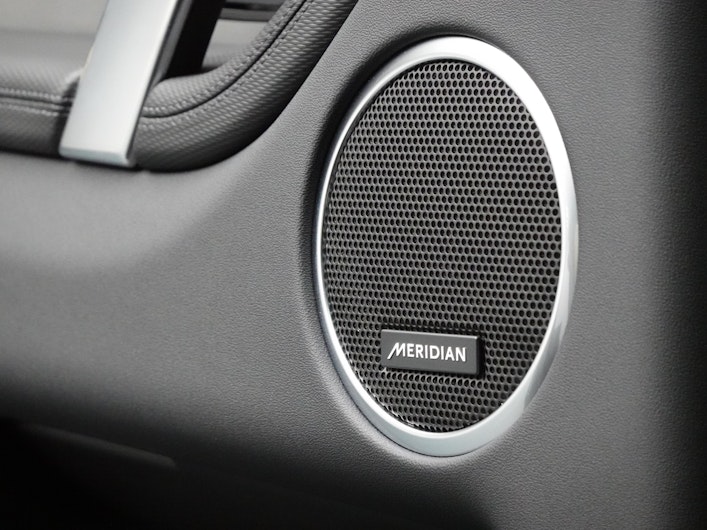 Vehicle image LAND ROVER DISCOVERY SPORT