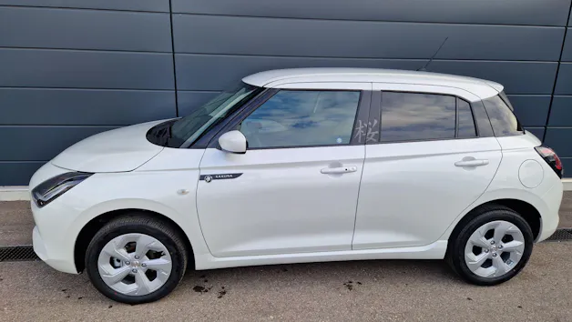 Suzuki Swift 1.2 Sakura Hybrid 4x4