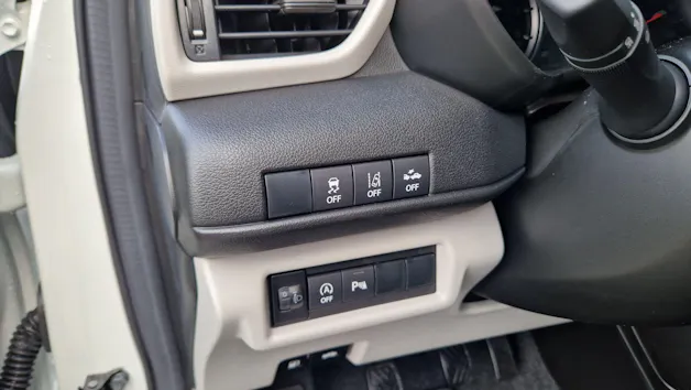Suzuki Swift 1.2 Sakura Hybrid 4x4