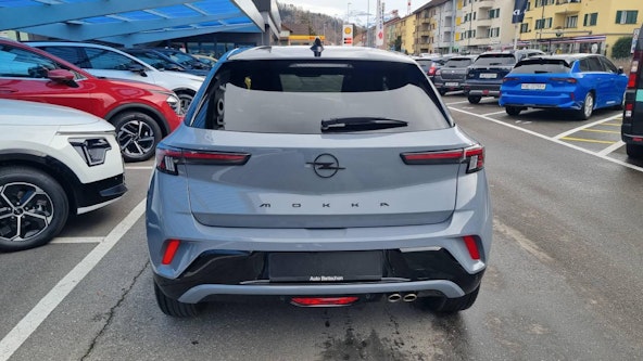 Vehicle image 4 Vehicle image 4