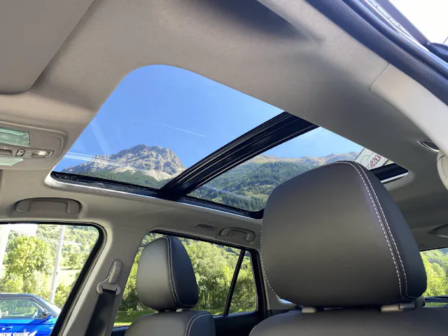 Suzuki S-Cross 1.4 T Compact Top Hybrid 4x4