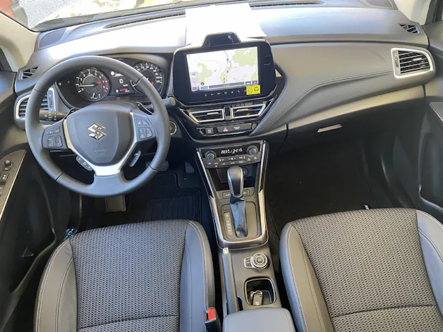 Suzuki S-Cross 1.4 T Compact Top Hybrid 4x4