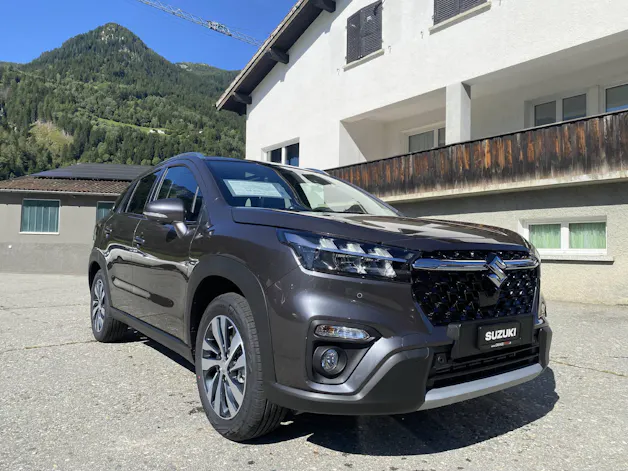 Suzuki S-Cross 1.4 T Compact Top Hybrid 4x4