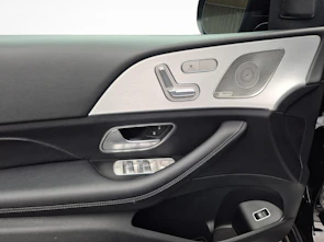 image du véhicule MERCEDES-BENZ GLE 400 d AMG Line 4matic 7-Sitze