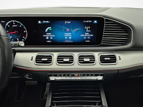 https://vehicle.imgix.net/4194208/fc3e5cf0-9599-4283-a219-e80fb4a09d67.jpg