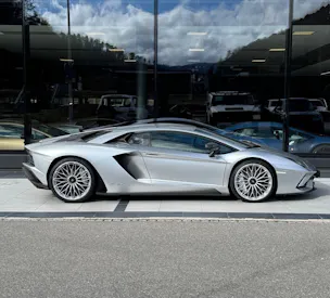Lamborghini Aventador S LP740-4 Coupé E-Gear